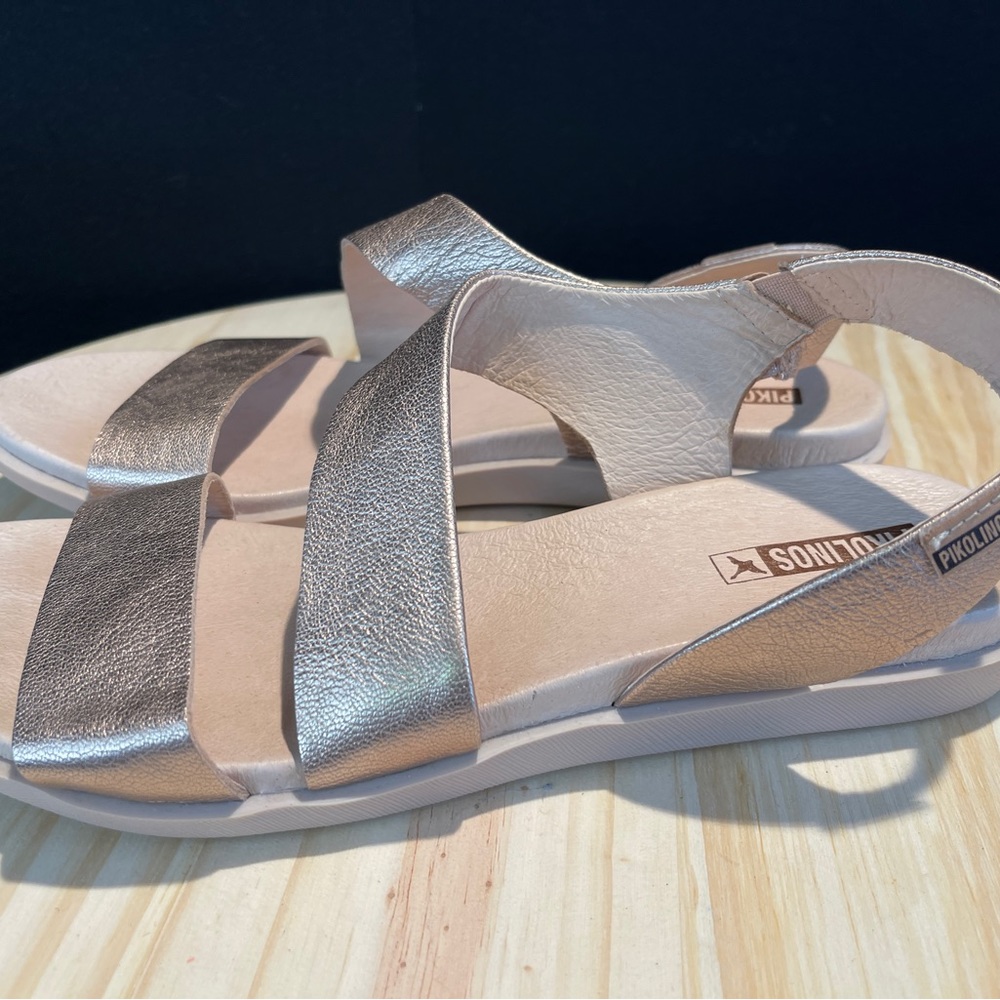 Calella Pikolinos Woman metal strappy sandal, size eu 41 US10 in champagne - Picture 2 of 9
